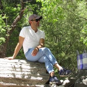 Meet your Posher, Luis